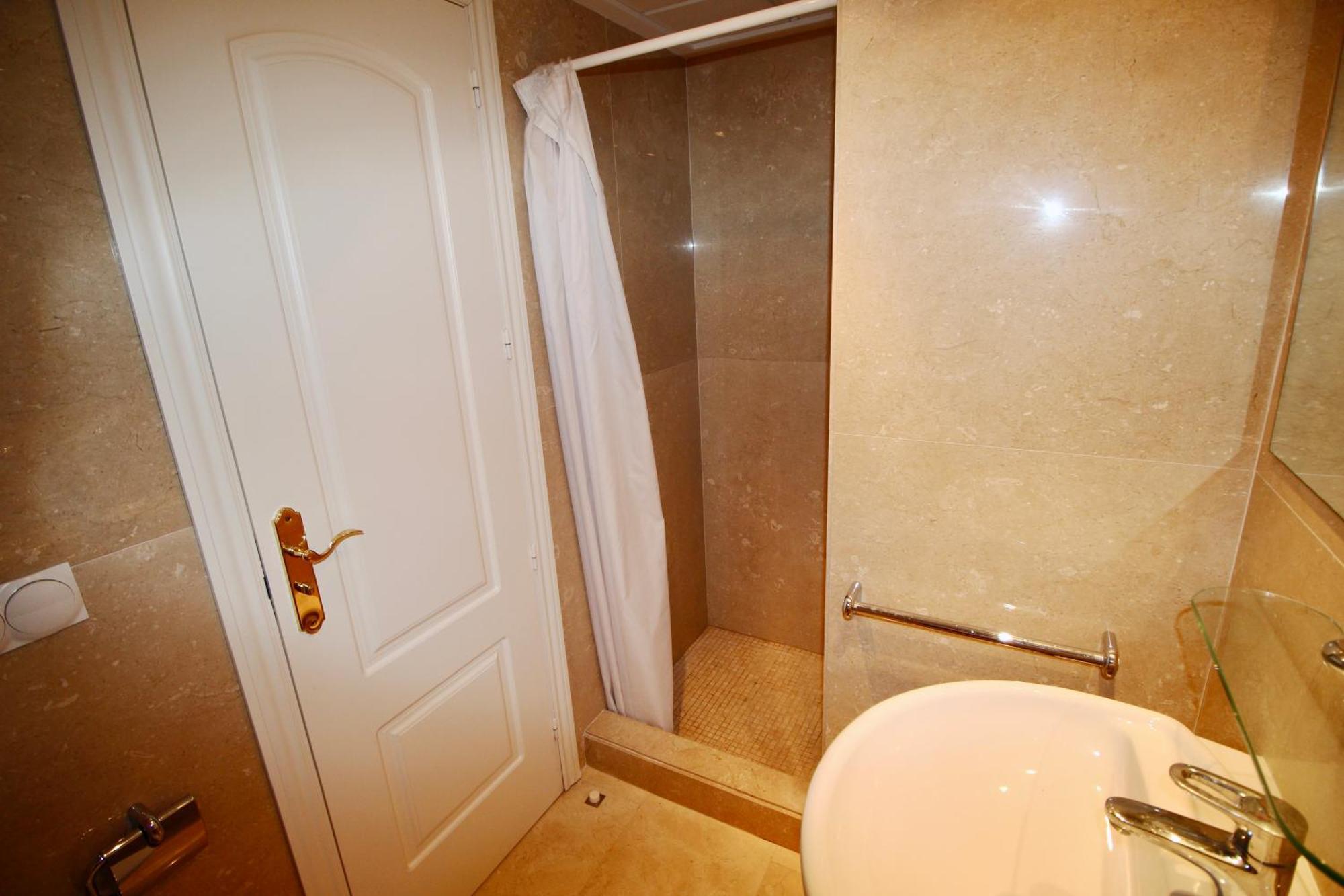 Апартаменты Atico Con Piscina Privada En Primera Linea Дения Номер фото