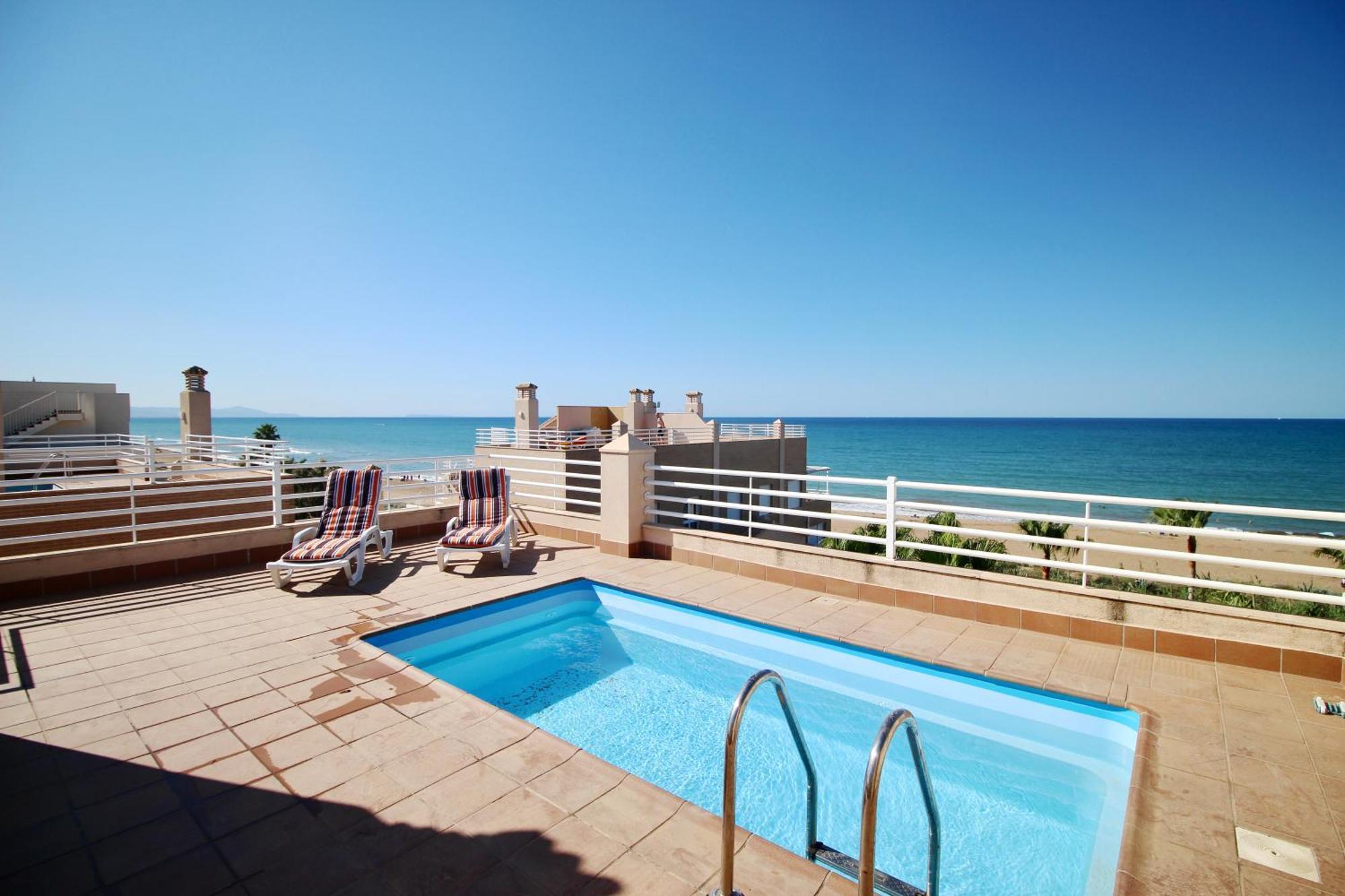 Апартаменты Atico Con Piscina Privada En Primera Linea Дения Номер фото